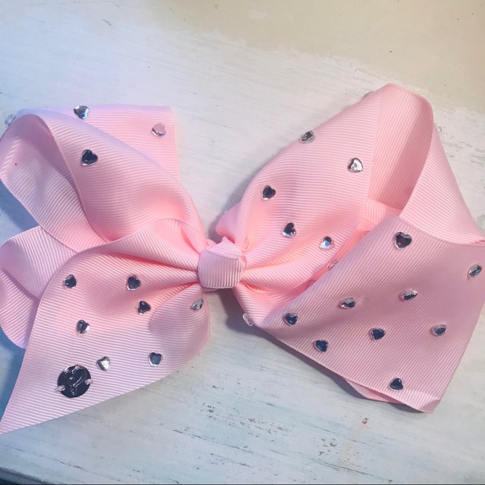 JoJo Siwa bow